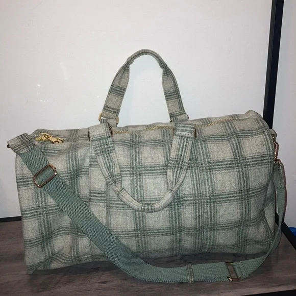 Stoney Clover Lane Wool Plaid Duffle Bag Snowed In Green - Picture 17 of 17